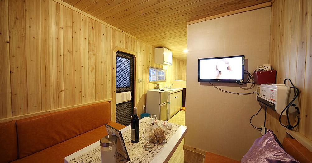 Siesta Caravan Gangneung Exteriör bild